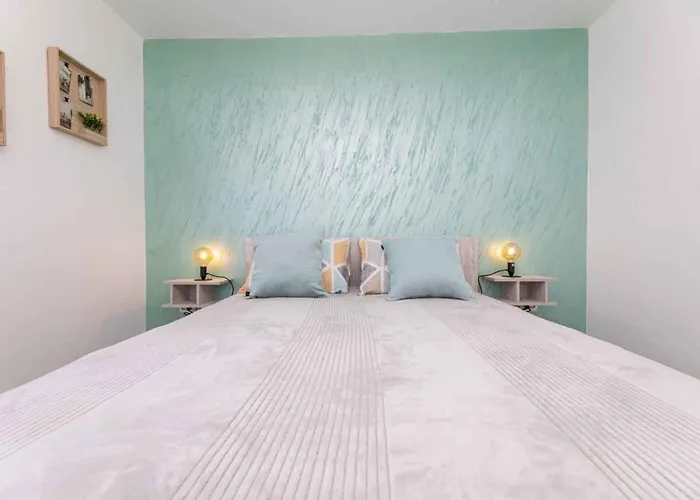 In - Insel Krk 13505 * Šilo